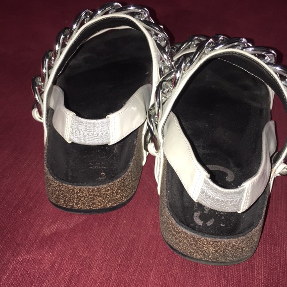 In excellent condition sandals - Picture 5 of 9